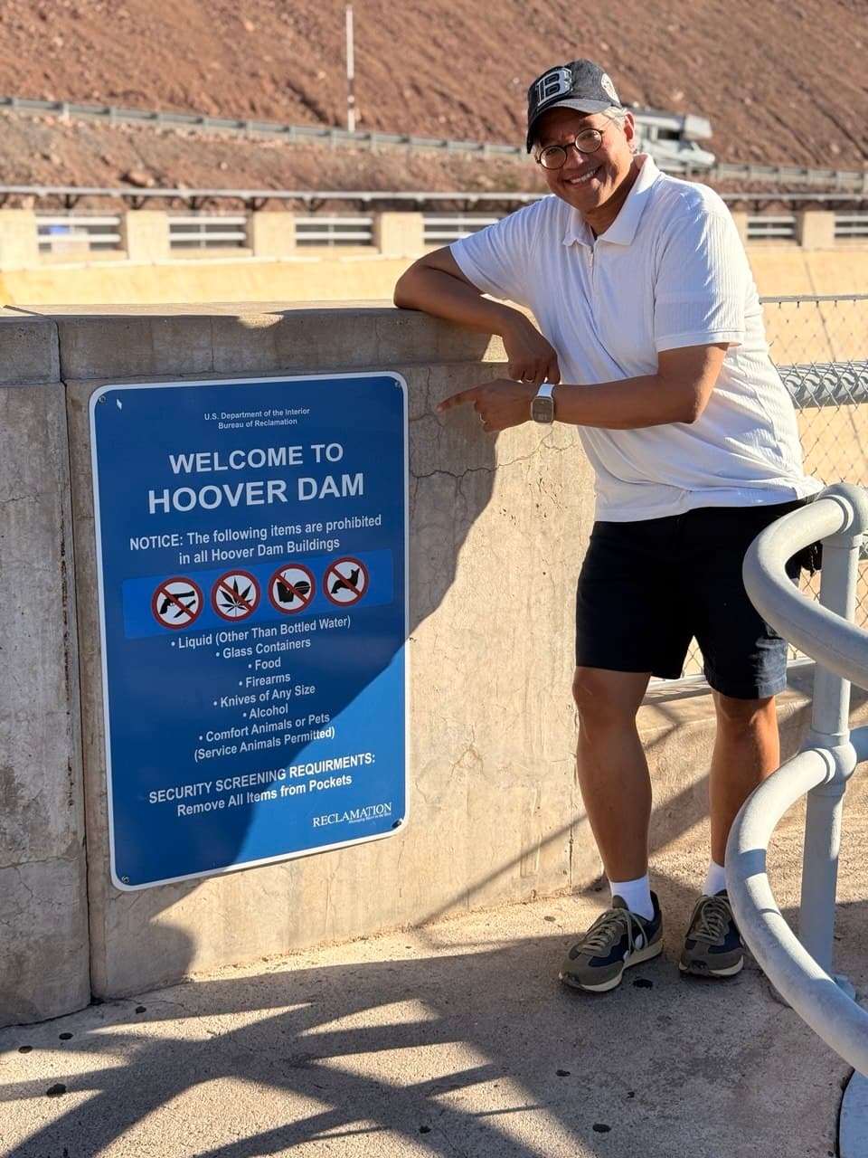 Richie at the Welcome to Hoover Dam sign